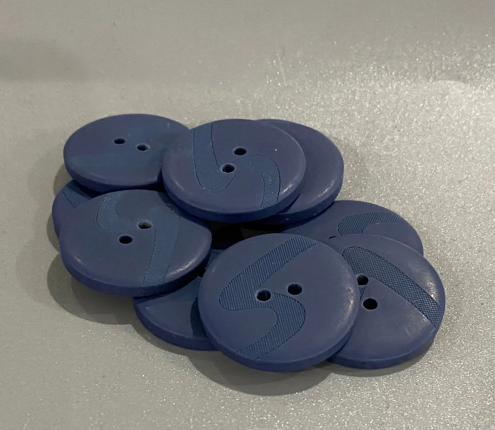 27mm Etched Buttons, Plastic (NBU0003,7:9,13,17,22,57)