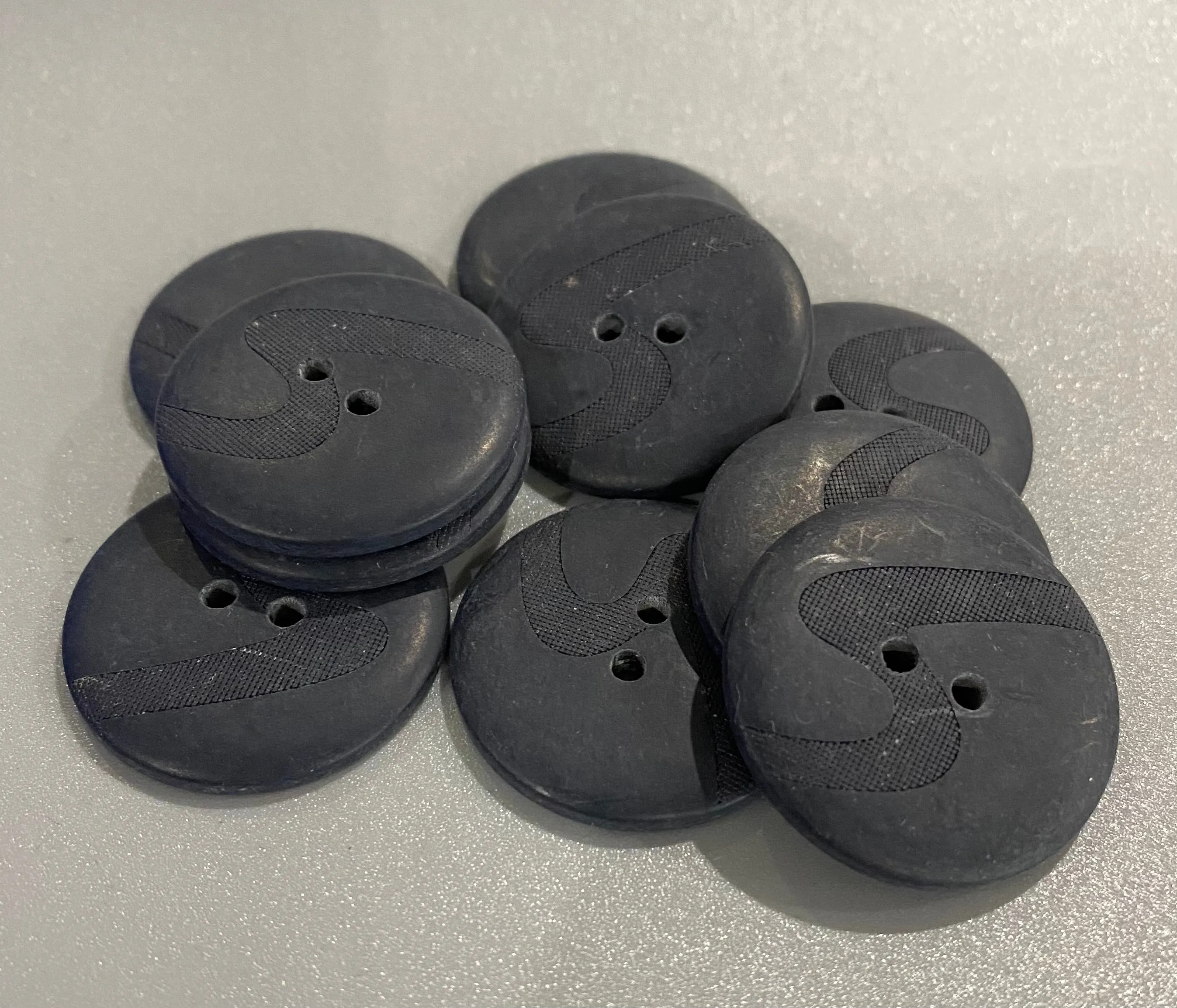 27mm Etched Buttons, Plastic (NBU0003,7:9,13,17,22,57)