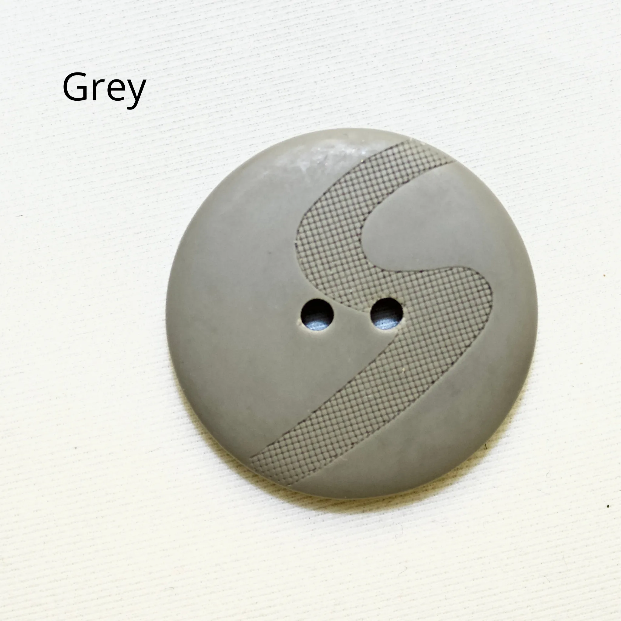 27mm Etched Buttons, Plastic (NBU0003,7:9,13,17,22,57)