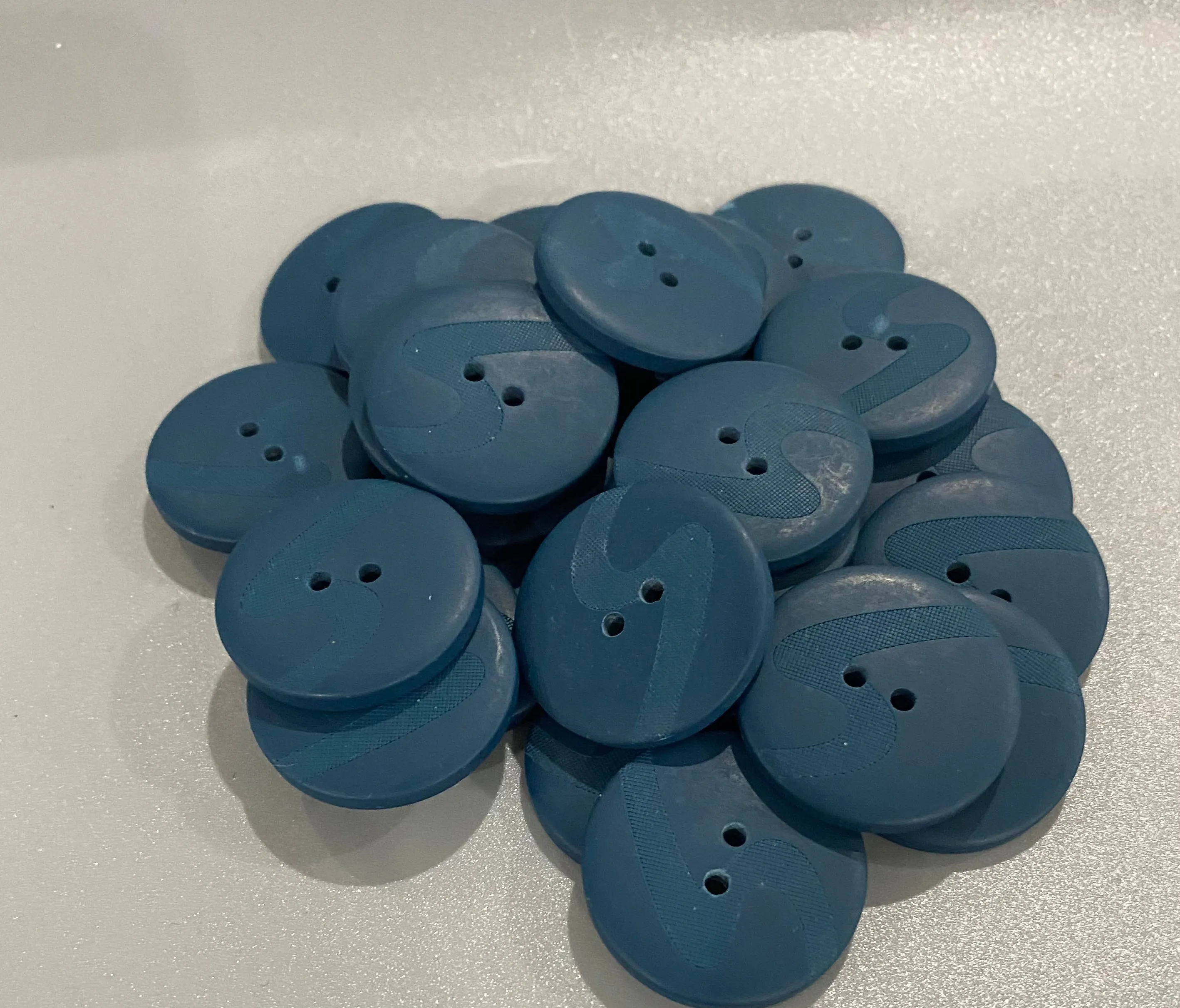 27mm Etched Buttons, Plastic (NBU0003,7:9,13,17,22,57)