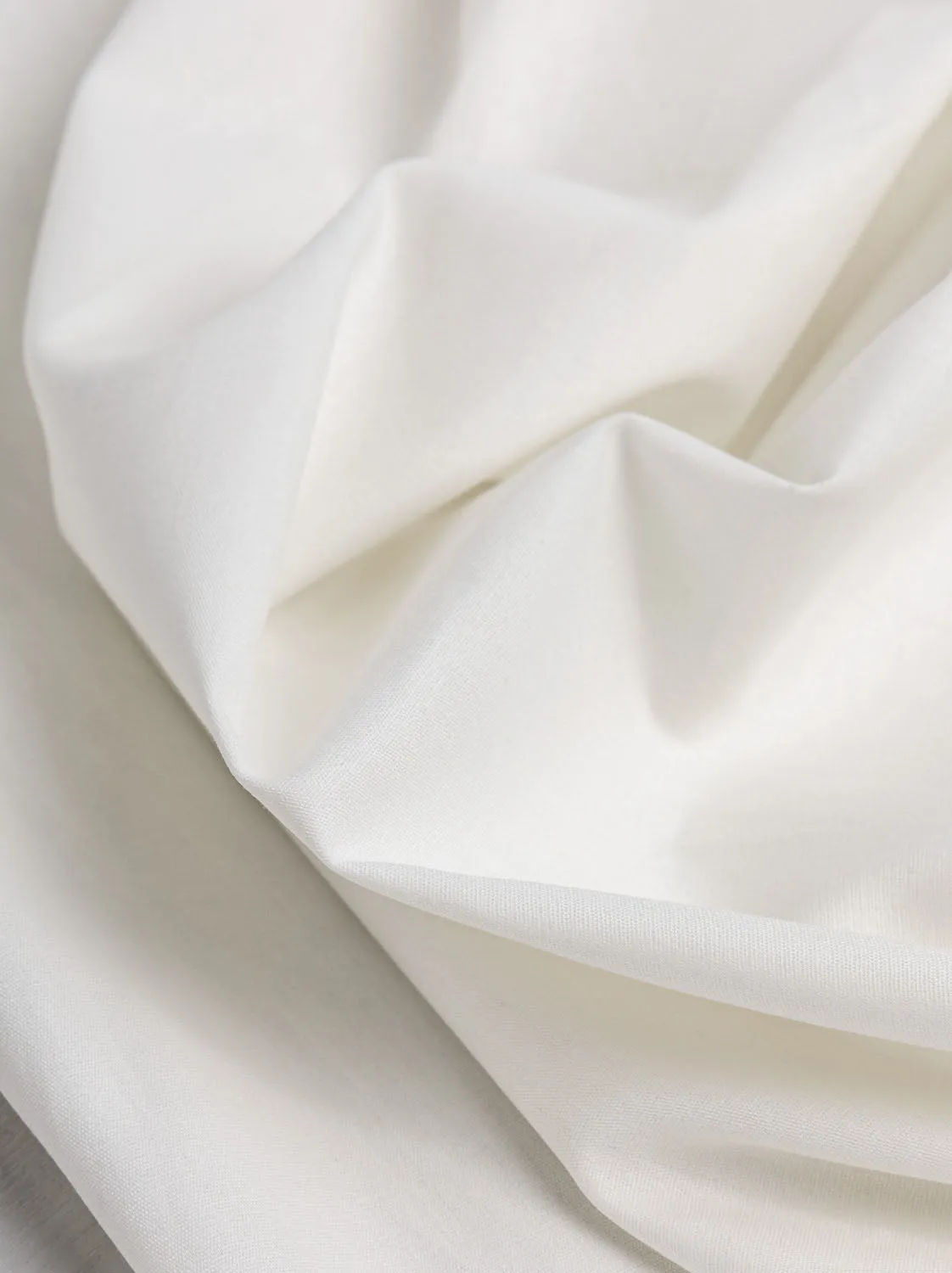 Core Collection Lightweight Silky Cotton Poplin - Cream - Swatch