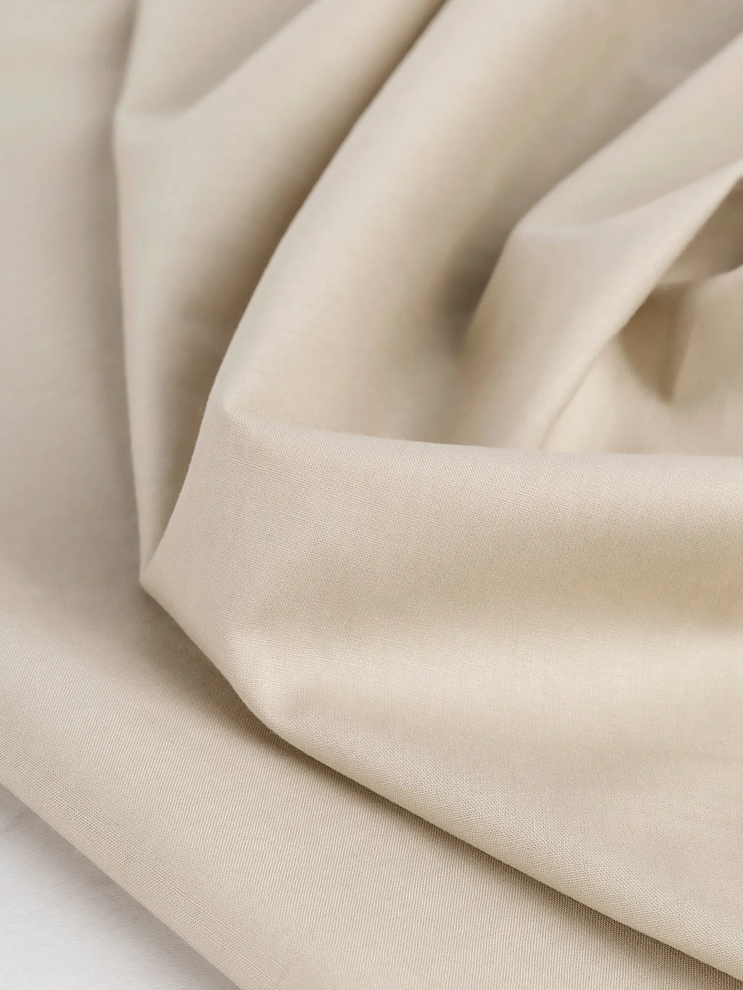 Lightweight Silky Cotton Poplin - Oat - Swatch