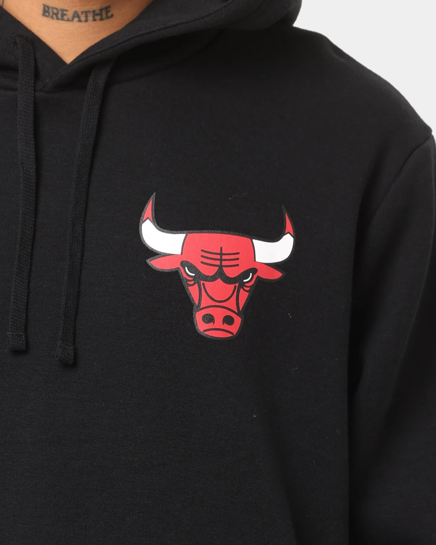 New Era Chicago Bulls Black Repeat Hoodie Black