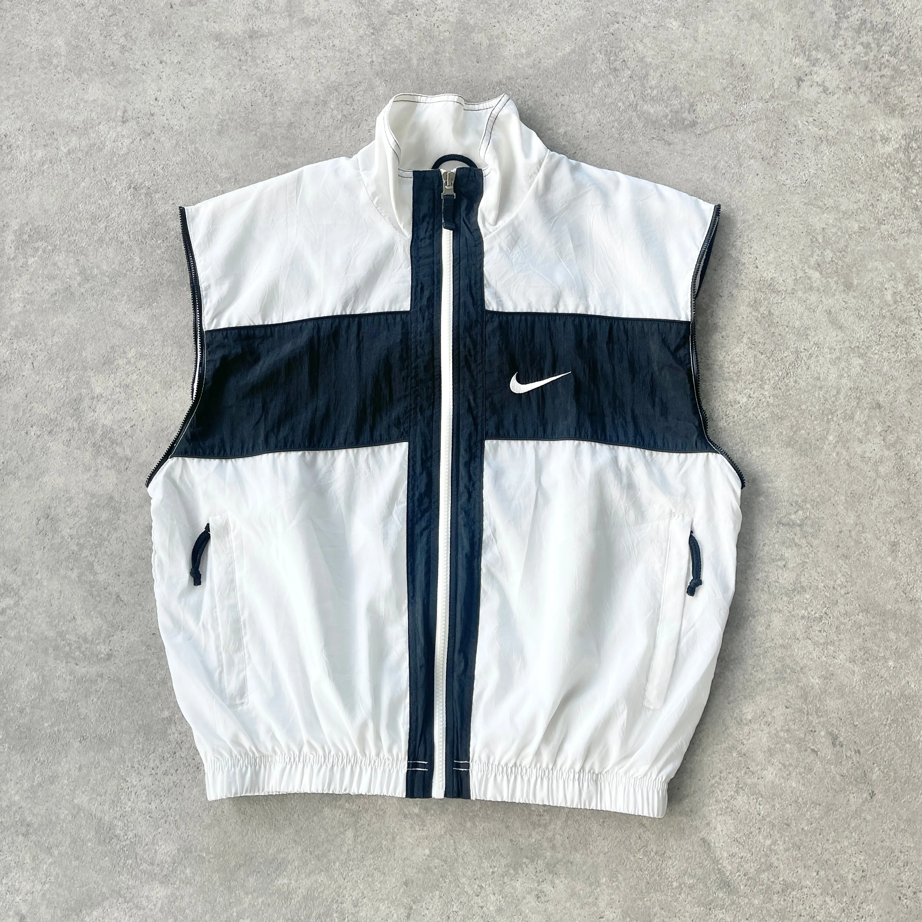 Nike 1990s lightweight convertible spellout shell jacket (S)