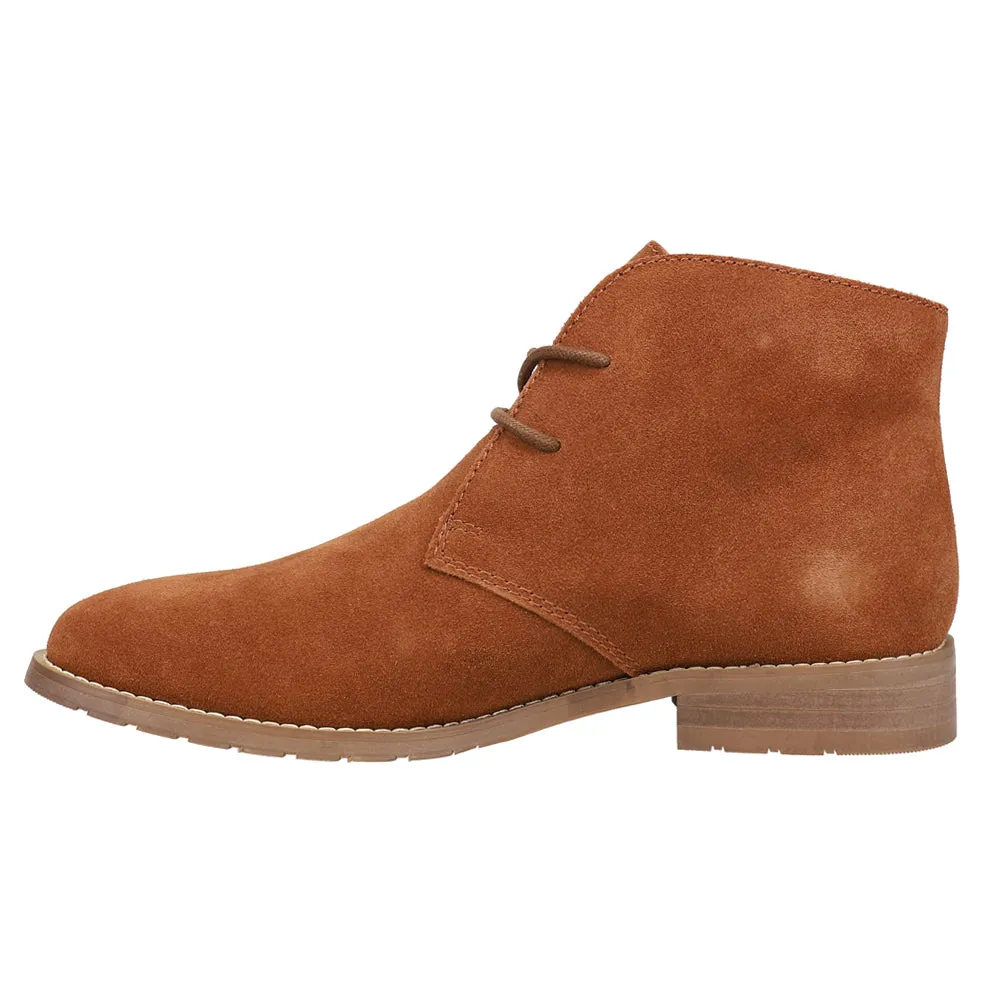 Opie Round Toe Chukka Boots